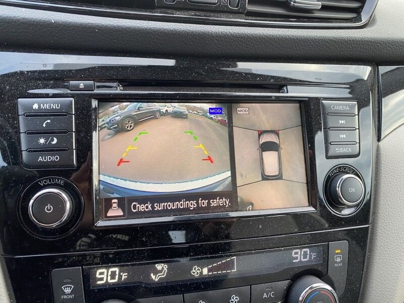 2022 Nissan Rogue Sport SV photo 4