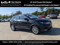 2022 Nissan Rogue Sport SV