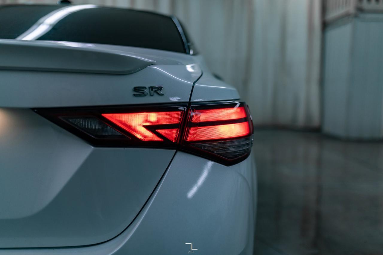 2022 Nissan Sentra SR Leather Roof BCam Red Deer AB