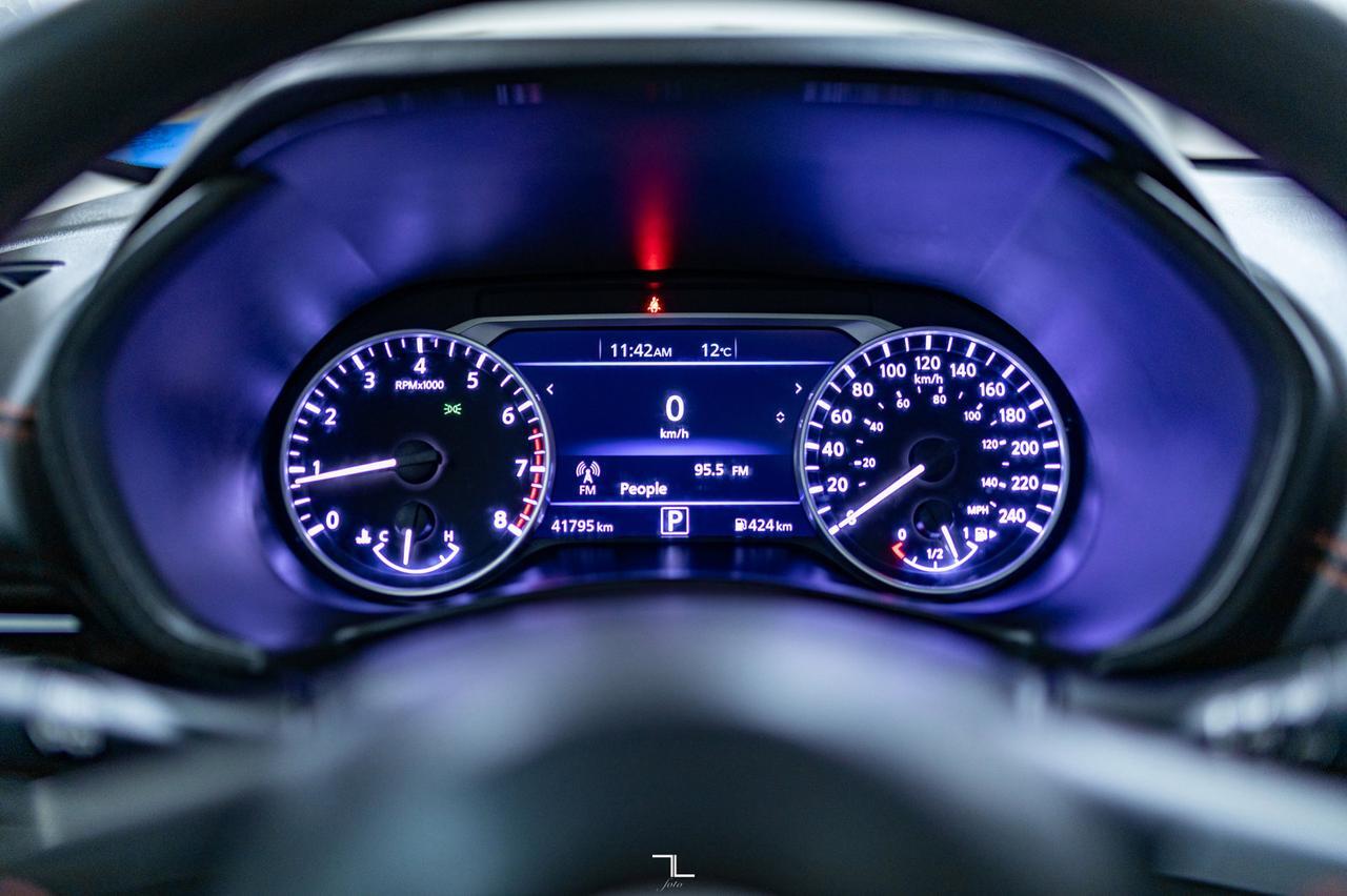 2022 Nissan Sentra SR Leather Roof BCam Red Deer AB