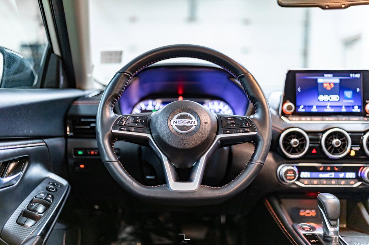 2022 Nissan Sentra SR Leather Roof BCam Red Deer AB