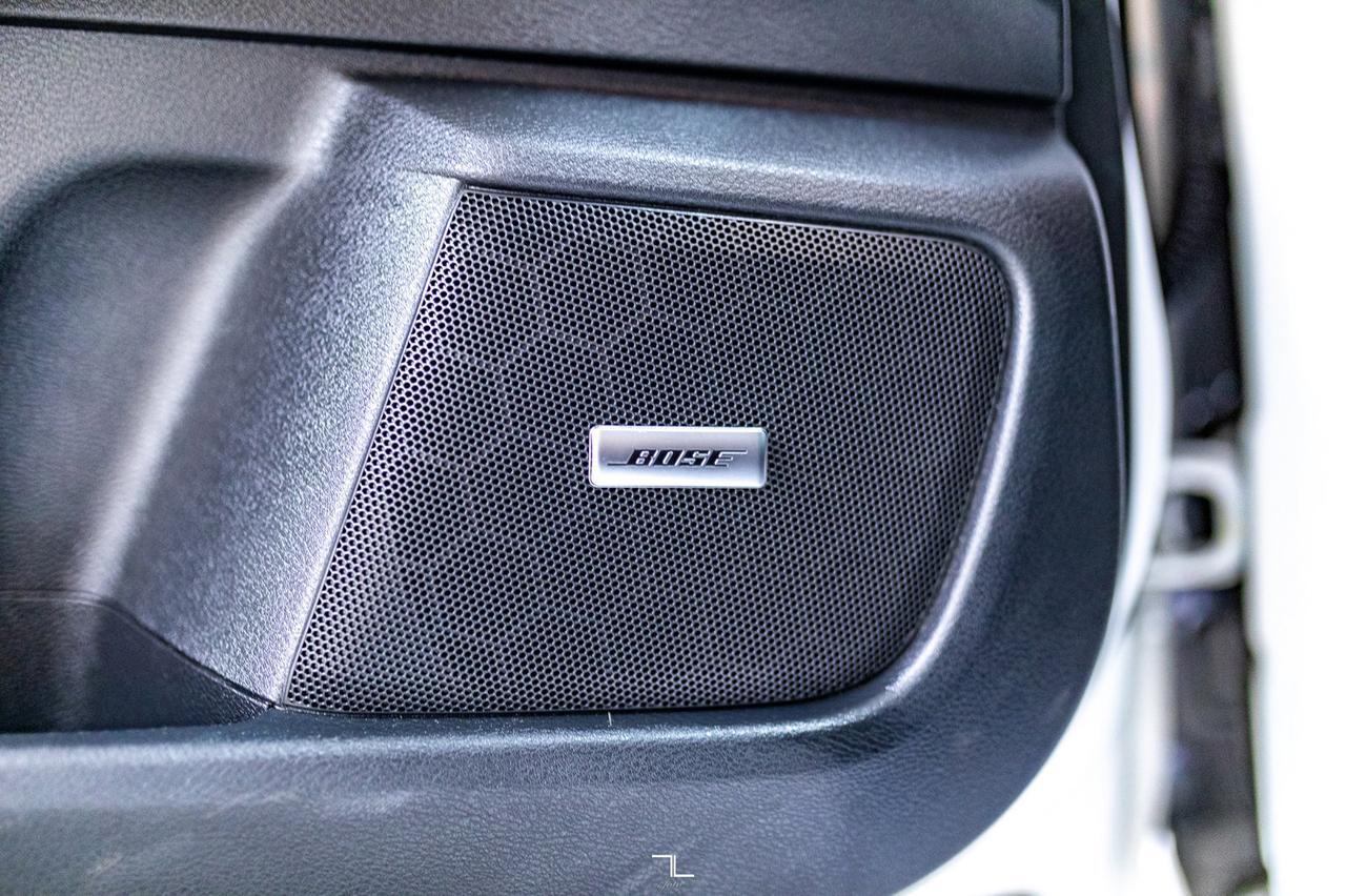 2022 Nissan Sentra SR Leather Roof BCam Red Deer AB