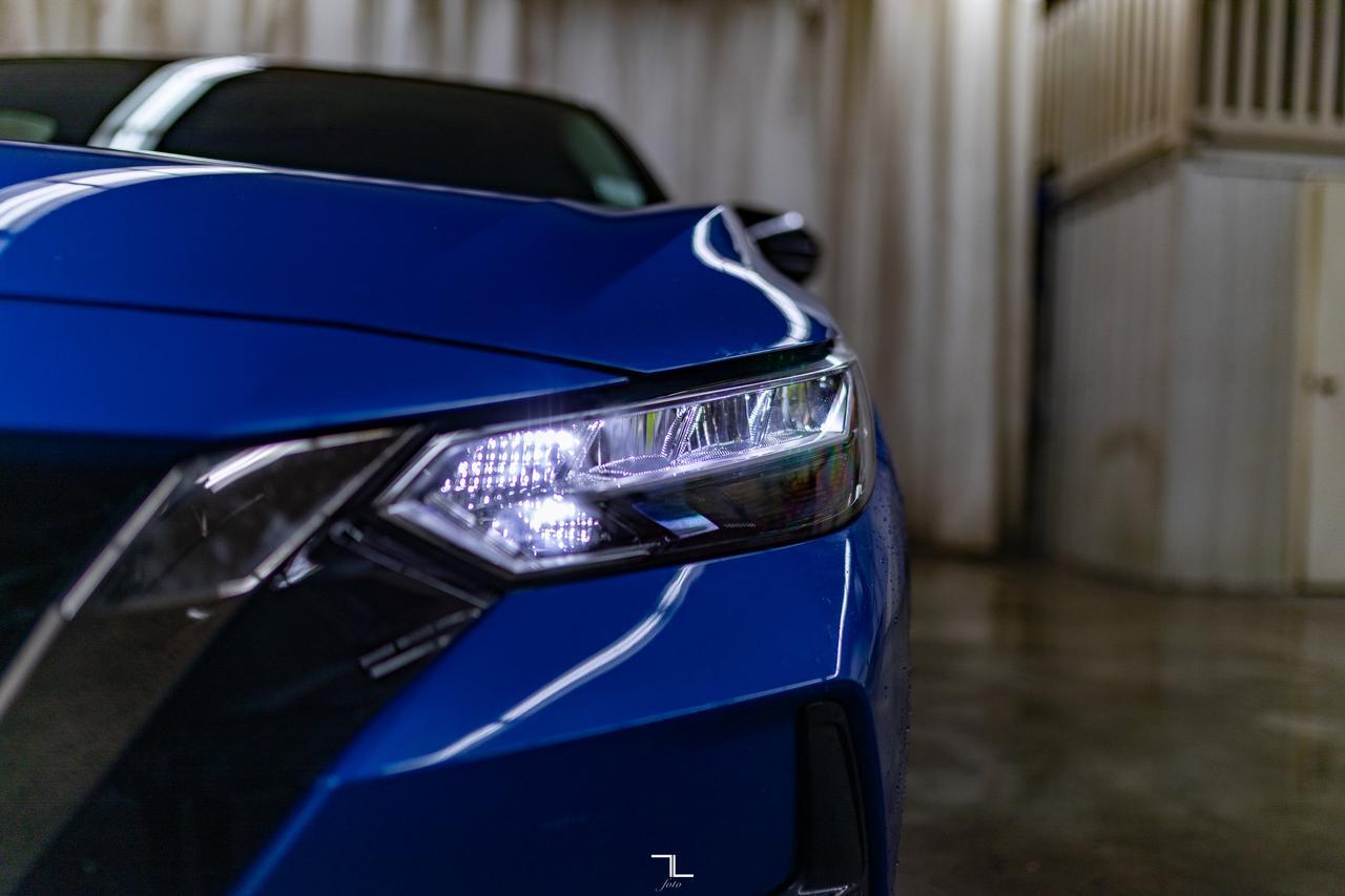 2022 Nissan Sentra SR Roof BCam Red Deer AB