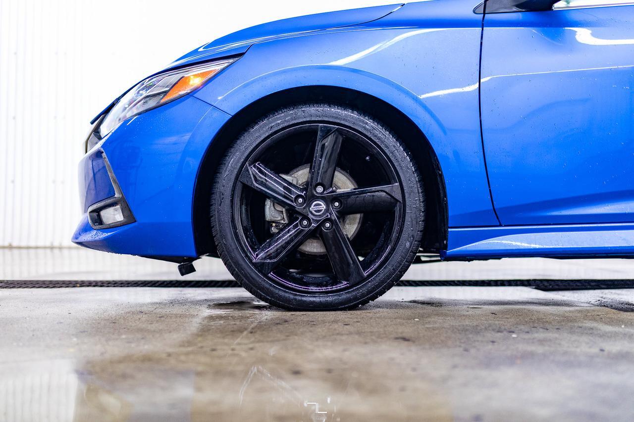 2022 Nissan Sentra SR Roof BCam Red Deer AB