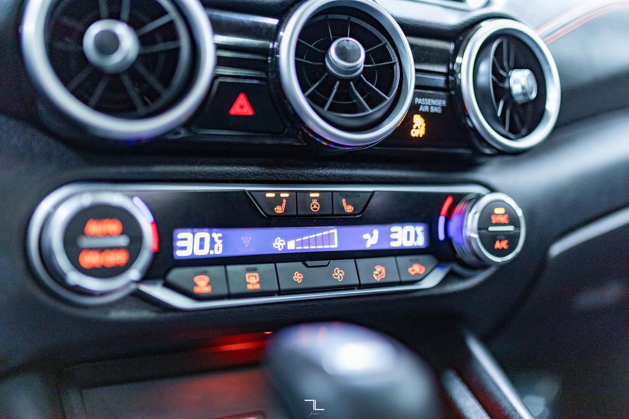 2022 Nissan Sentra SR Roof BCam Red Deer AB