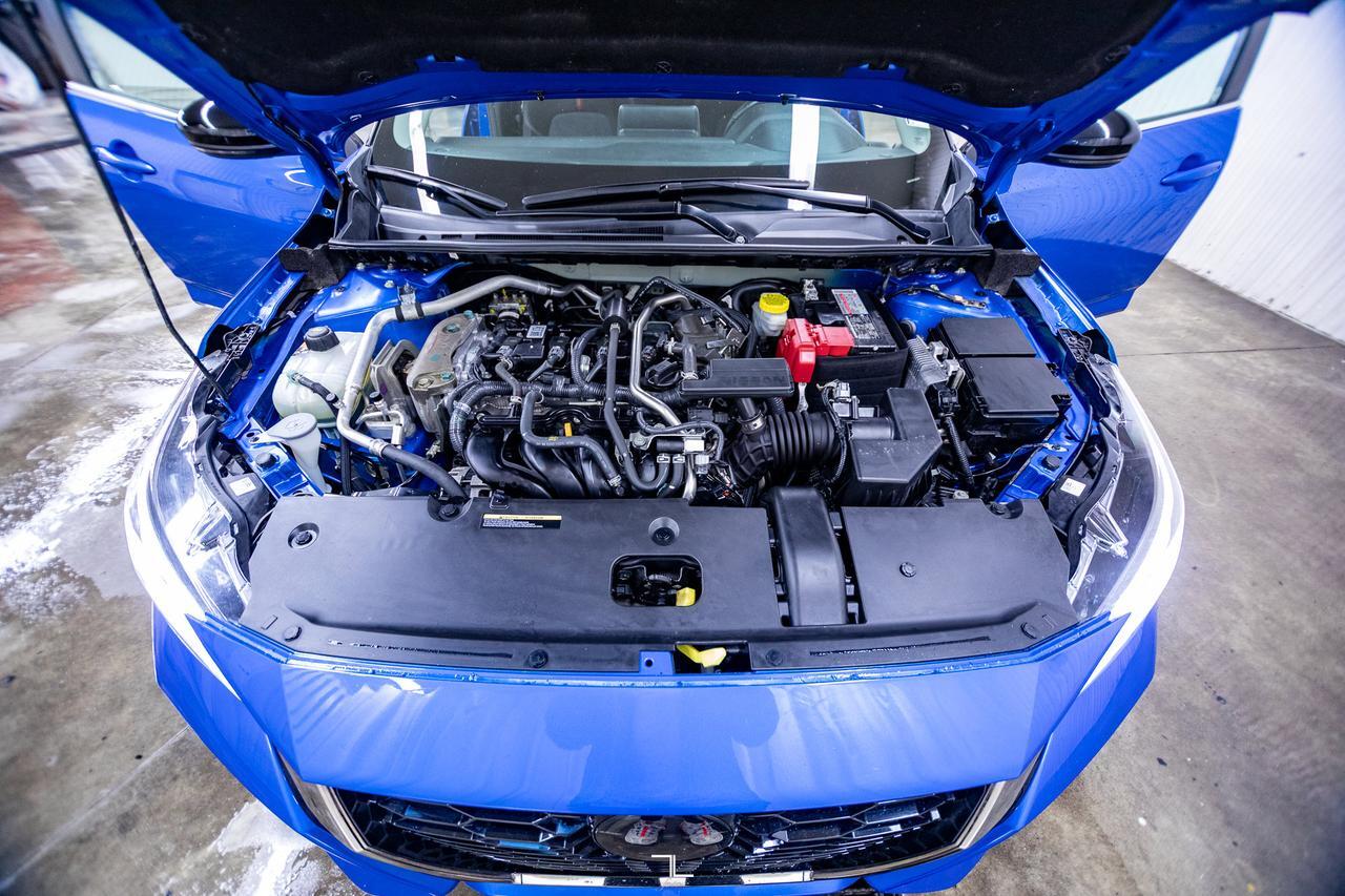 2022 Nissan Sentra SR Roof BCam Red Deer AB