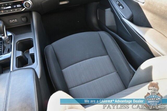 2022 Nissan Sentra SV / All Weather Pkg / Heated Cloth Seats / Heated Steering Wheel / Auto Start / Blind Spot Alert / Lane & Collision Alert / Apple CarPlay & Android Auto / Back Up Camera / Keyless Entry & Start / 39 MPG / 1-Owner Anchorage AK