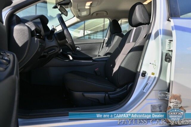 2022 Nissan Sentra SV / All Weather Pkg / Heated Cloth Seats / Heated Steering Wheel / Auto Start / Blind Spot Alert / Lane & Collision Alert / Apple CarPlay & Android Auto / Back Up Camera / Keyless Entry & Start / 39 MPG / 1-Owner Anchorage AK