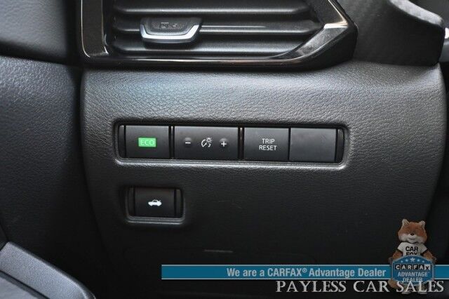 2022 Nissan Sentra SV / Automatic / Blind Spot Alert / Lane Departure & Collision Alert / Apple CarPlay & Android Auto / Back Up Camera / USB & Aux Jacks / Cruise Control / Push Button Start / Alloy Wheels / 39 MPG / 1-Owner Anchorage AK
