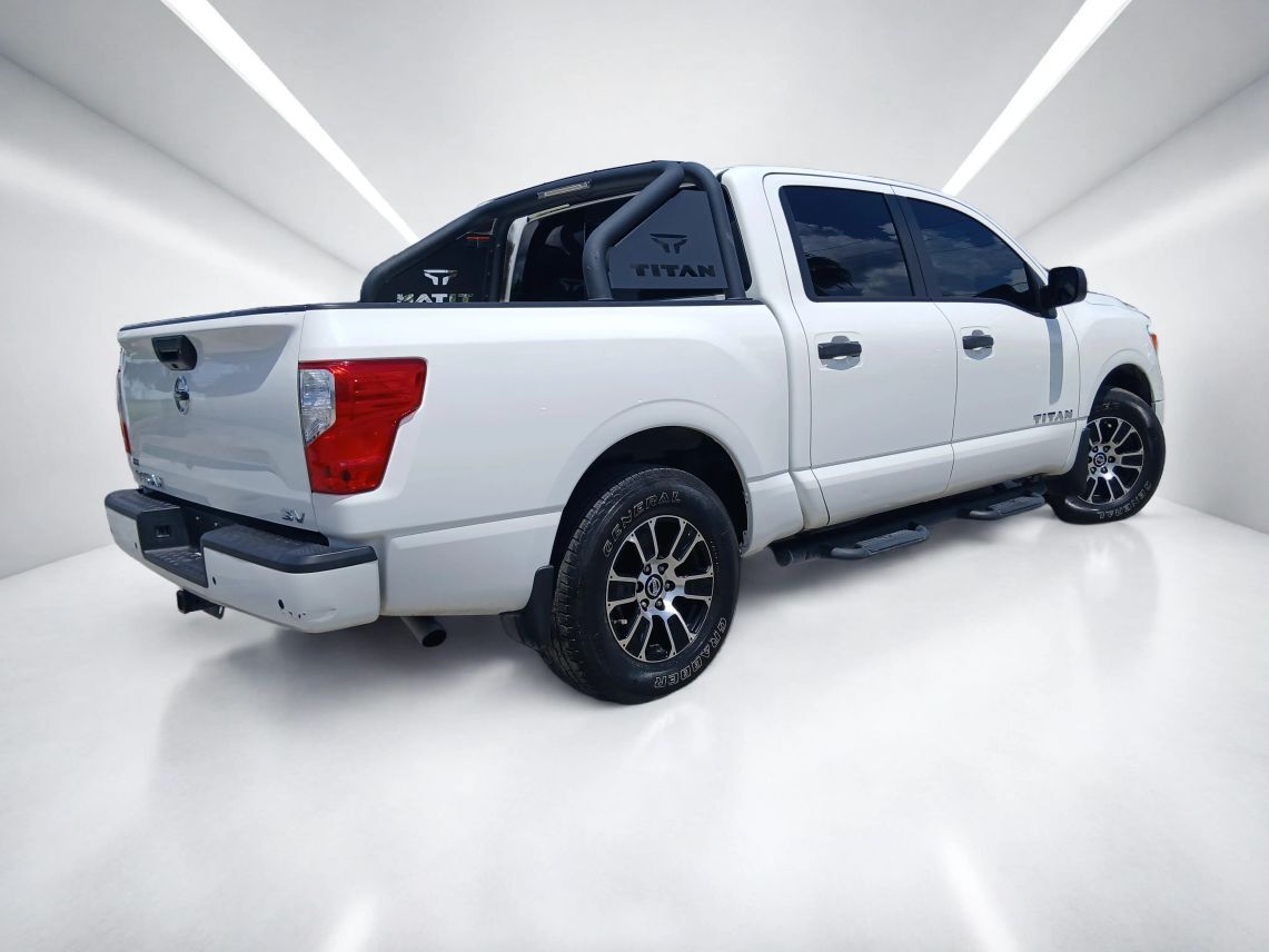 2022 Nissan Titan Crew Cab SV Pickup 4D 5 1/2 ft Maitland FL