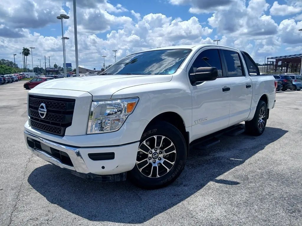 2022 Nissan Titan Crew Cab SV Pickup 4D 5 1/2 ft Maitland FL