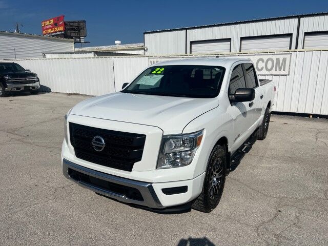 2022 Nissan Titan SV
