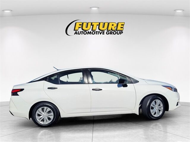 2022 Nissan Versa 1.6 S