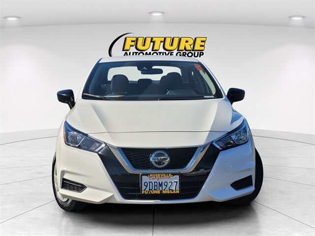 2022 Nissan Versa 1.6 S
