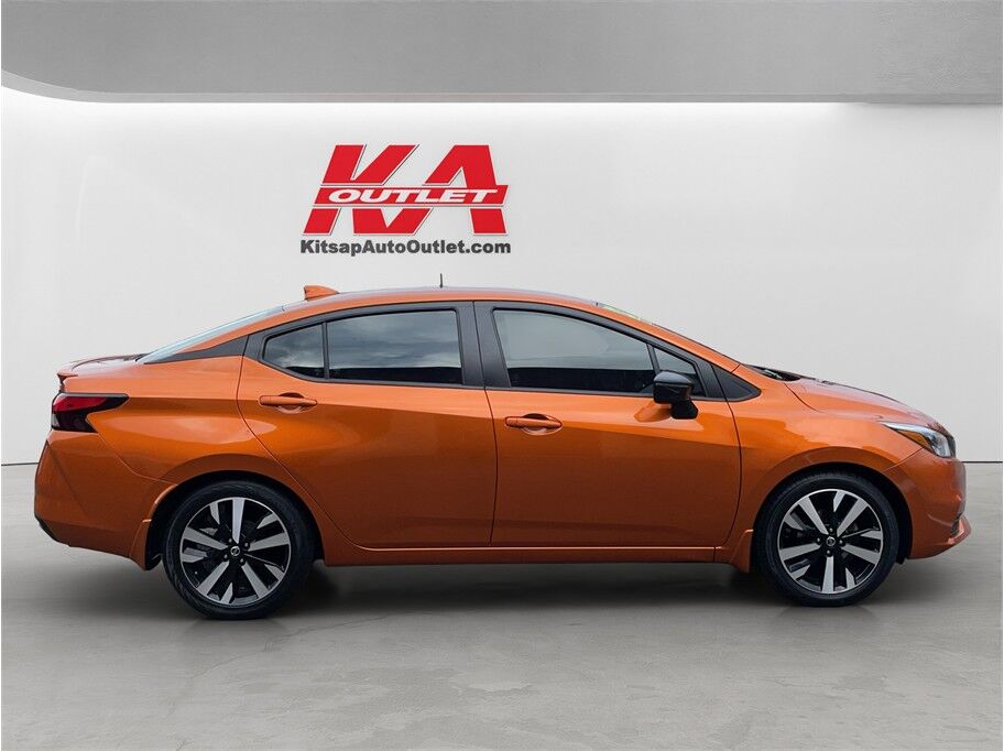 2022 Nissan Versa SR Sedan 4D