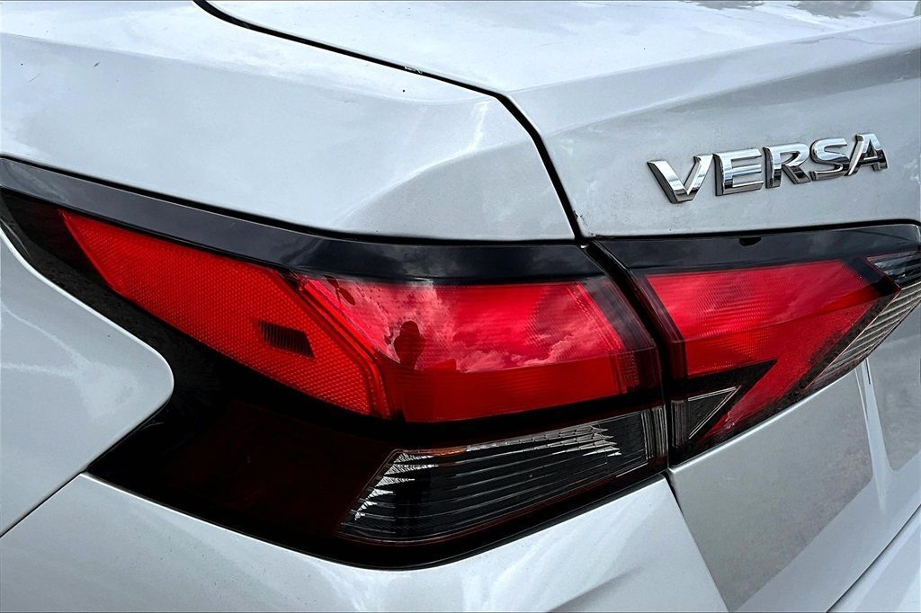 2022 Nissan Versa SV Sedan 4D Maitland FL