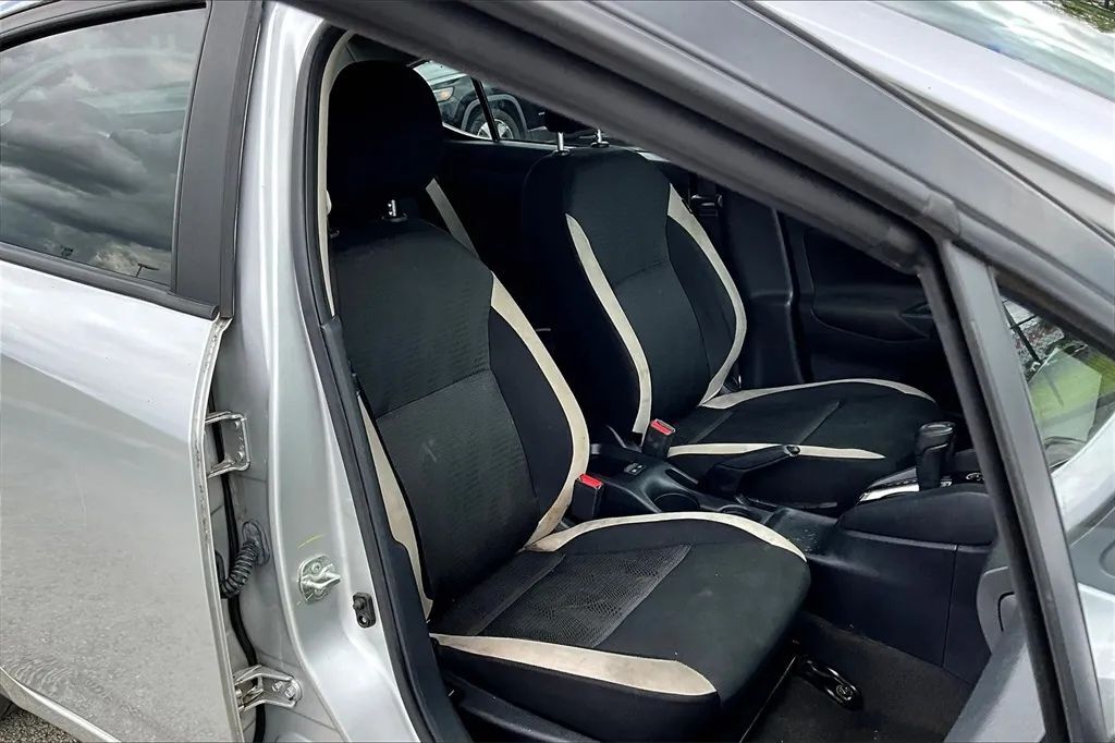 2022 Nissan Versa Sedan SV - Photo 6