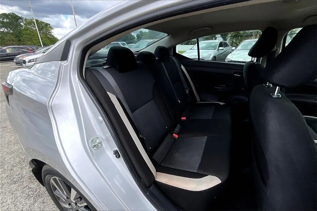 2022 Nissan Versa Sedan SV - Photo 24