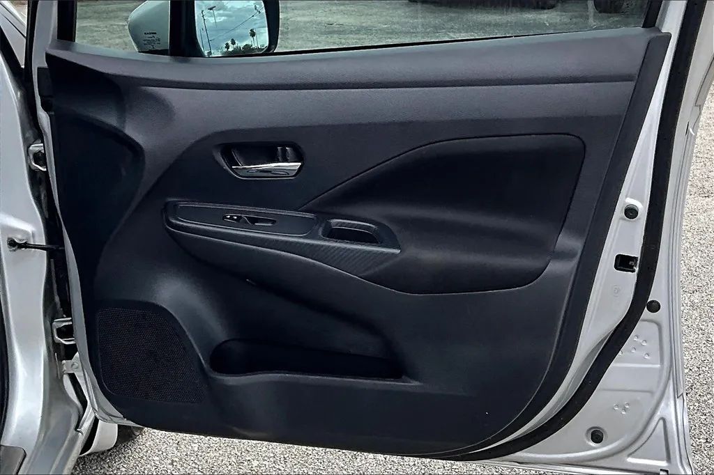 2022 Nissan Versa Sedan SV - Photo 21
