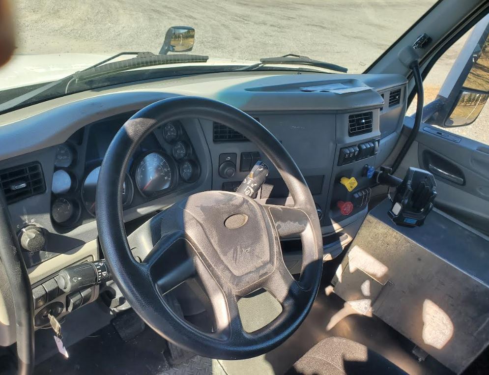 2022 PETERBUILT PETERBUILT CONVENTIONAL 579 Johnstown NY
