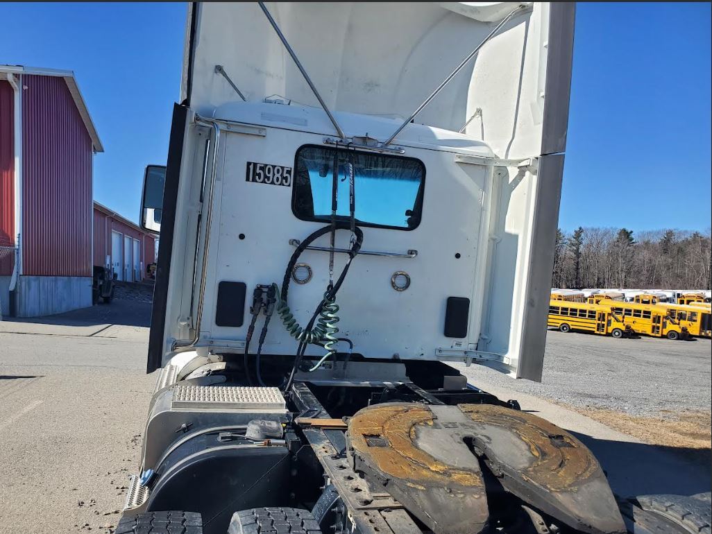 2022 PETERBUILT PETERBUILT CONVENTIONAL 579 Johnstown NY