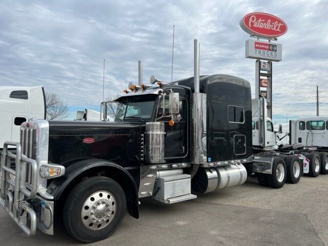 2022 Peterbilt 389 78 2022 Peterbilt 389 78