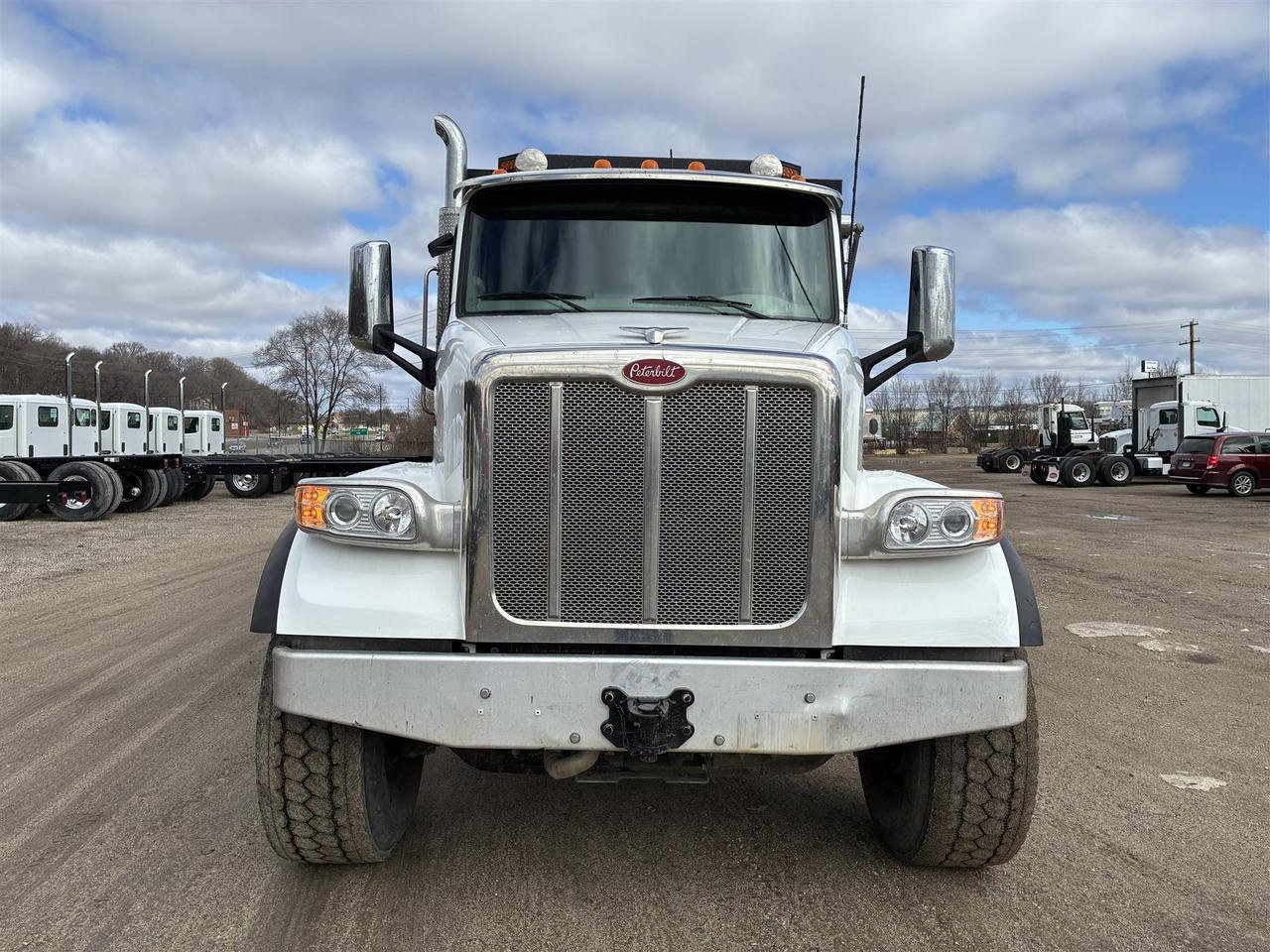 2022 Peterbilt 567 Eau Claire WI