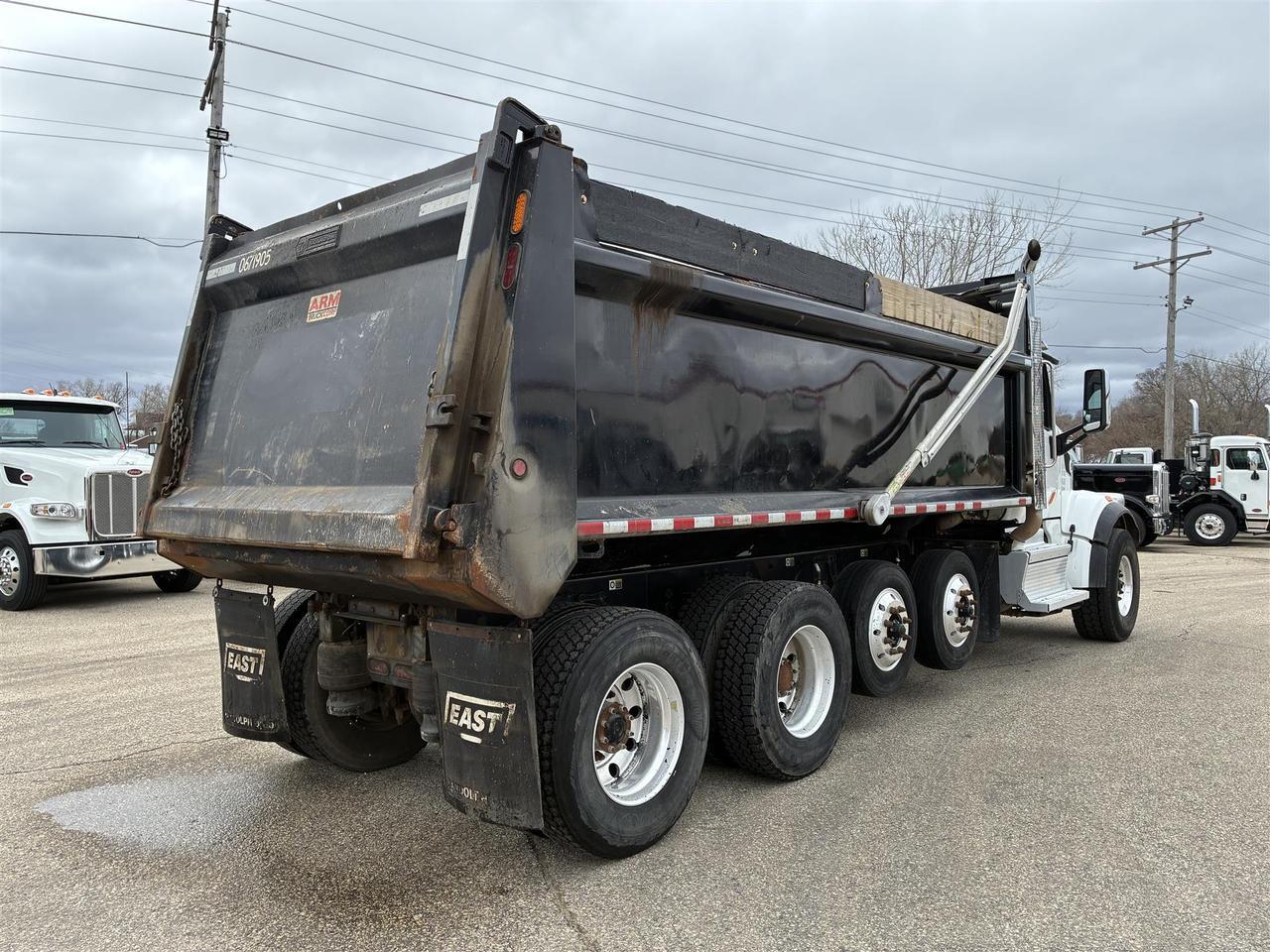 2022 Peterbilt 567 in Eau Claire, WI — photo 4
