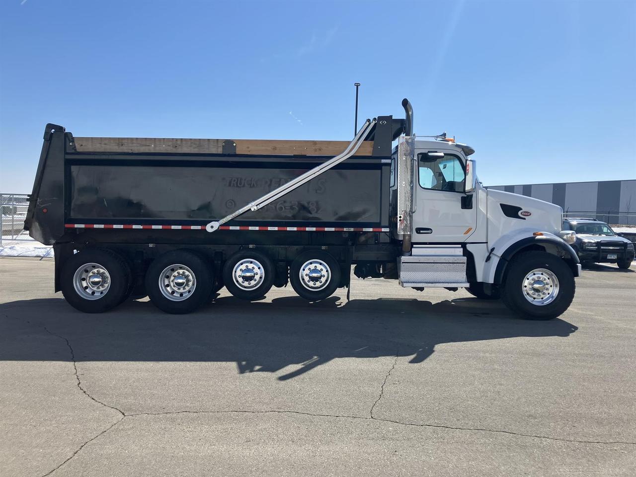 2022 Peterbilt 567 - image 4