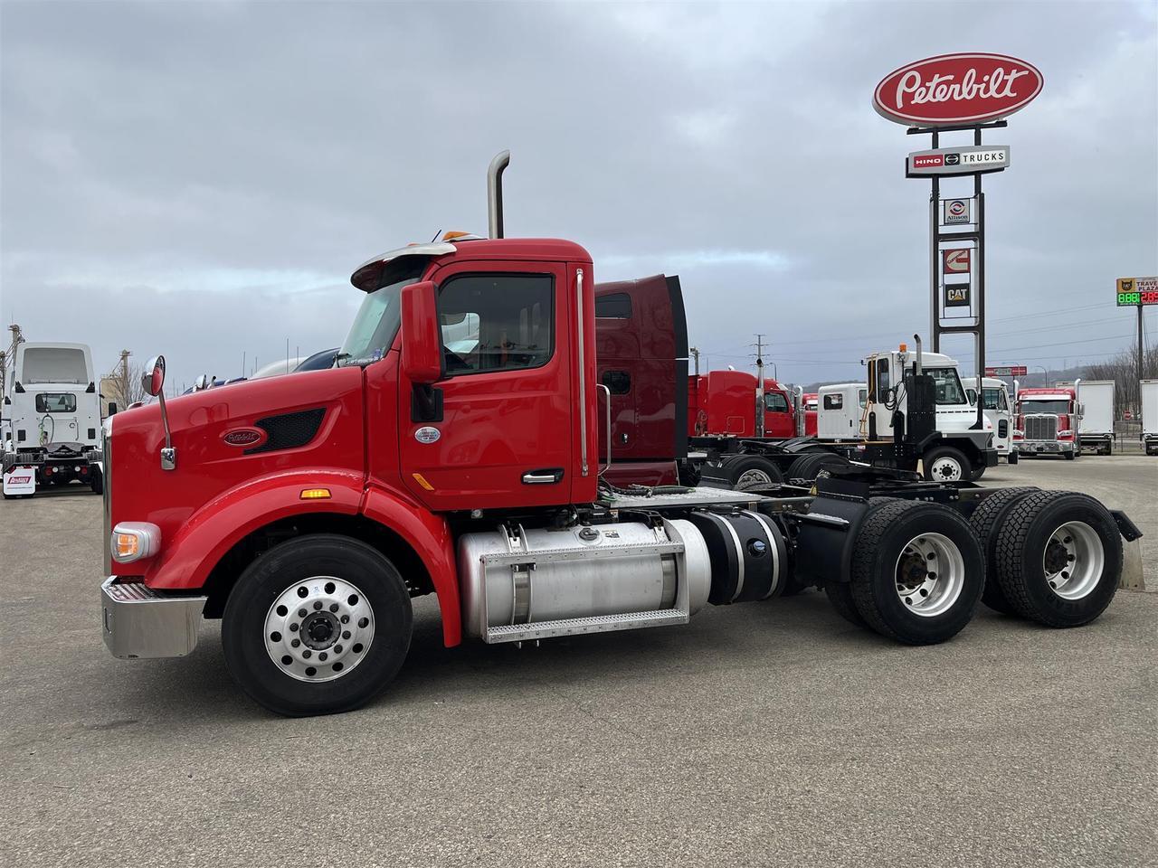 2022 Peterbilt 567 Rochester MN