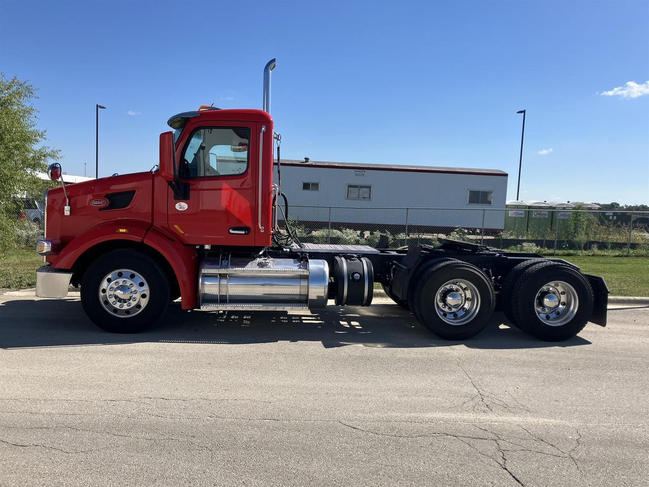 2022 Peterbilt 567 Rochester MN