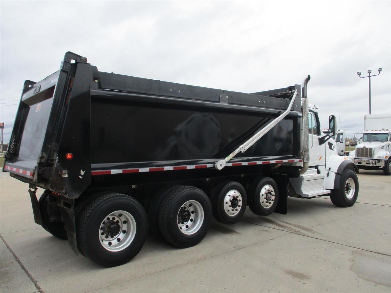 2022 Peterbilt 567 Fargo ND