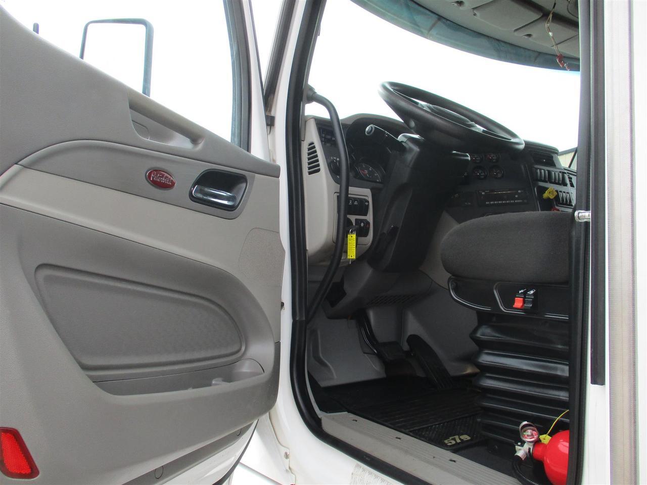 2022 Peterbilt 567 Fargo ND