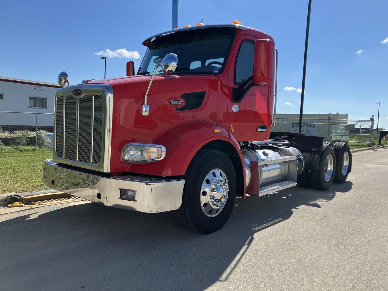 2022 Peterbilt 567