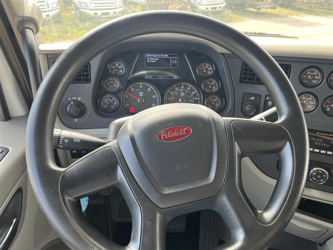 2022 Peterbilt 567 South St. Paul MN