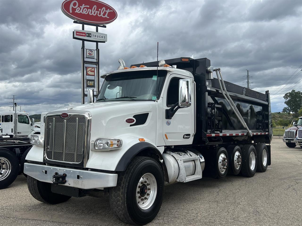 2022 Peterbilt 567