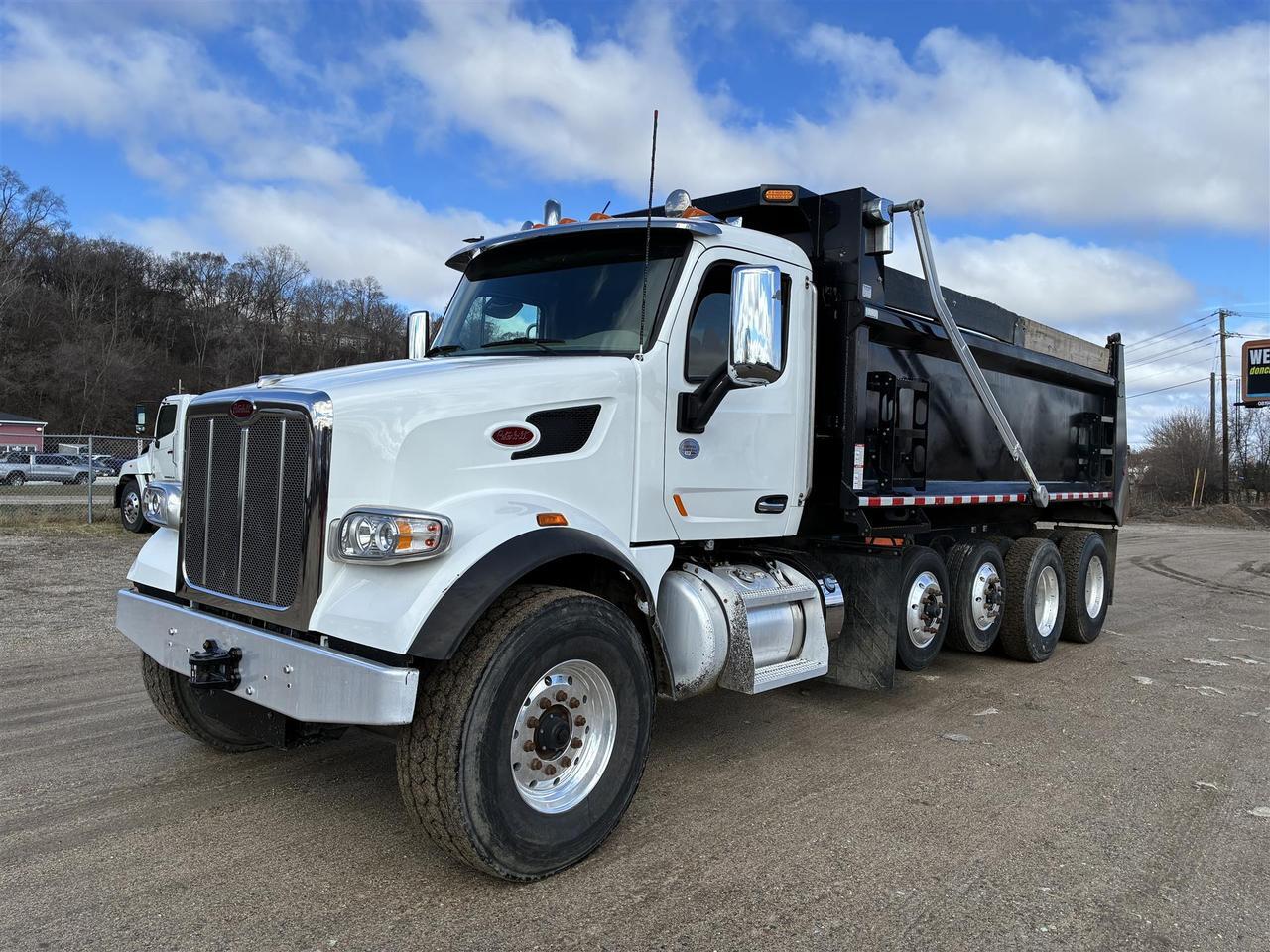 2022 Peterbilt 567 Dump Truck