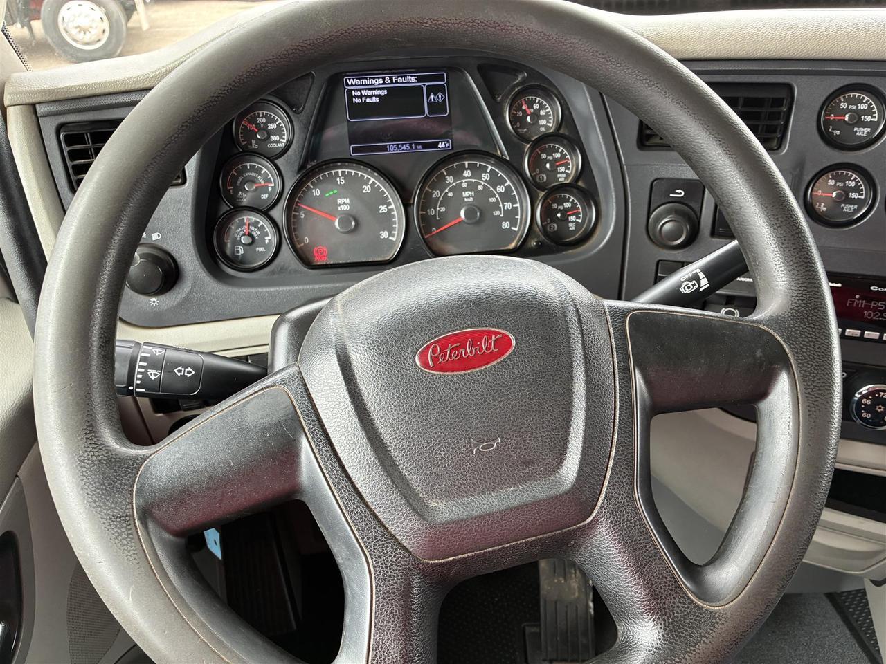 2022 Peterbilt 567 - image 8