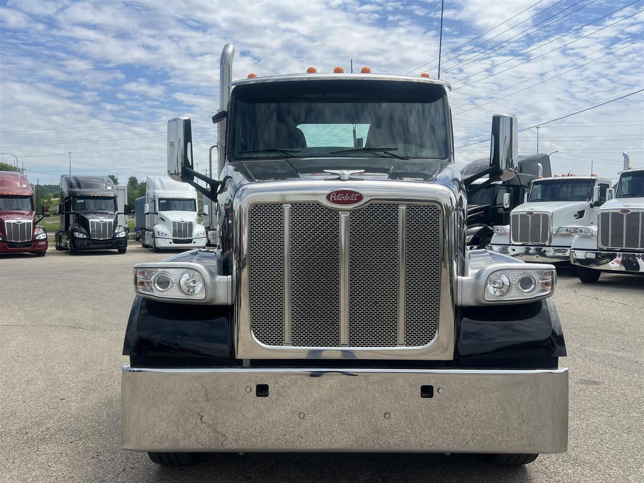 2022 Peterbilt 567 Non-Sleeper
