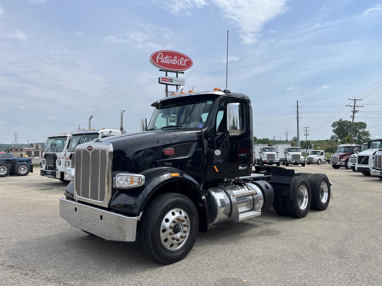 2022 Peterbilt 567 South St. Paul MN