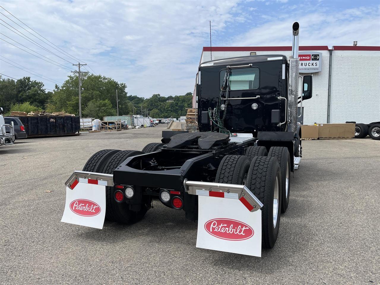 2022 Peterbilt 567 South St. Paul MN