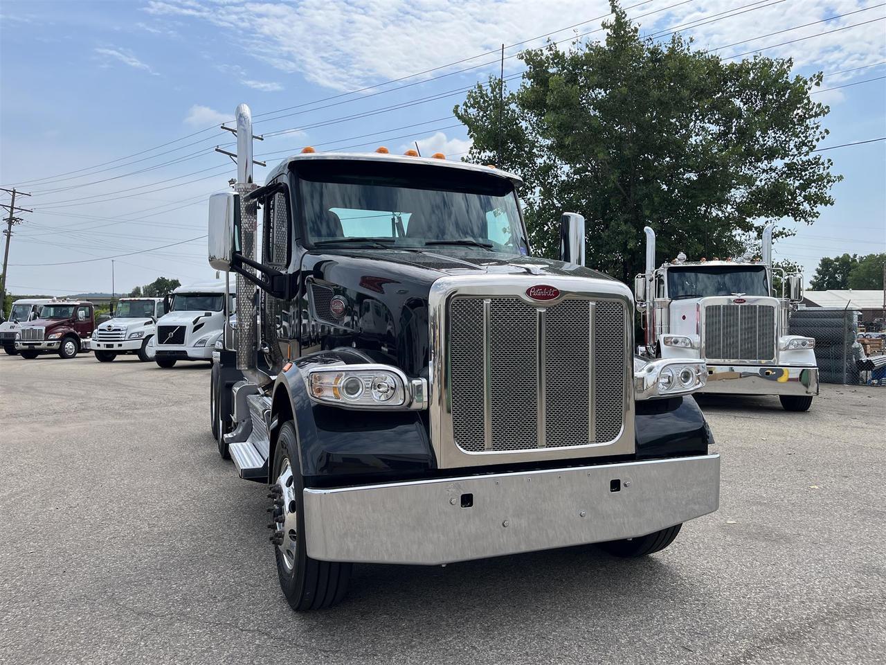 2022 Peterbilt 567 South St. Paul MN