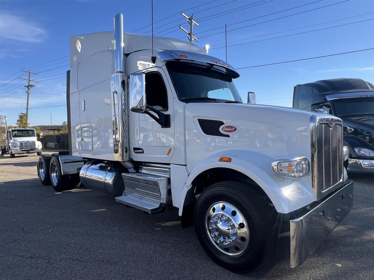 2022 Peterbilt 567