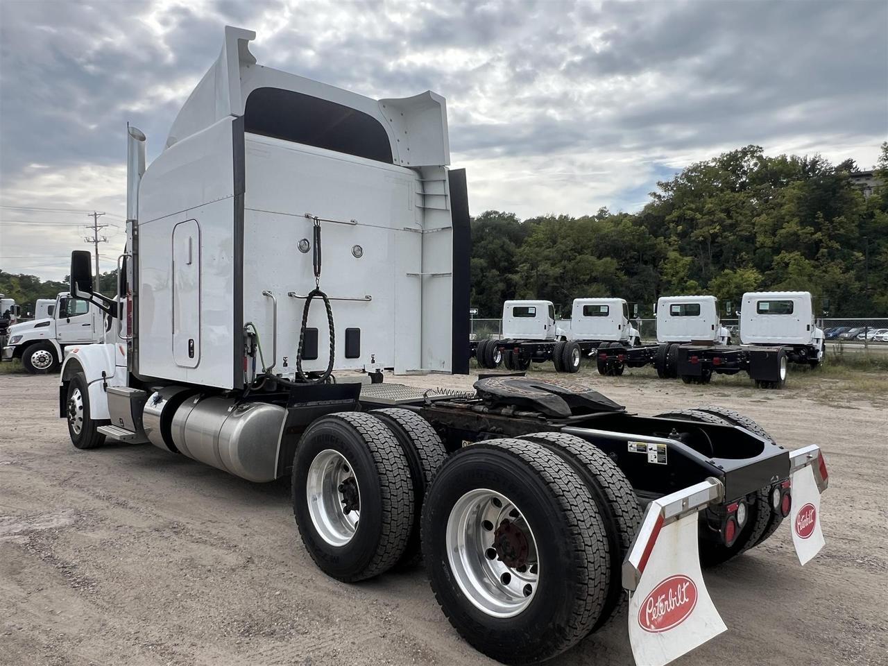 2022 Peterbilt 567 80&quot; Raised Roof South St. Paul MN