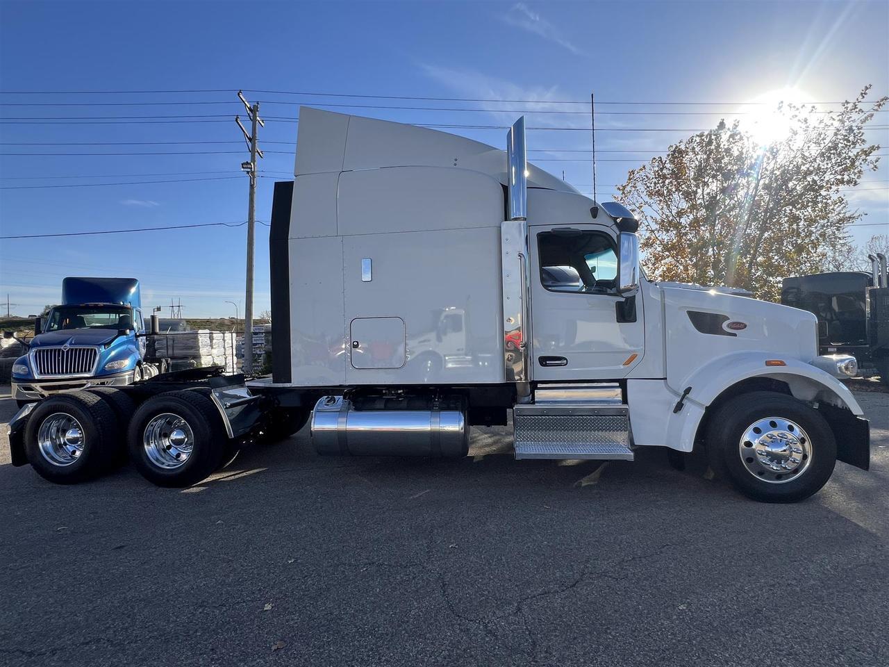 2022 Peterbilt 567 80&quot; Raised Roof South St. Paul MN