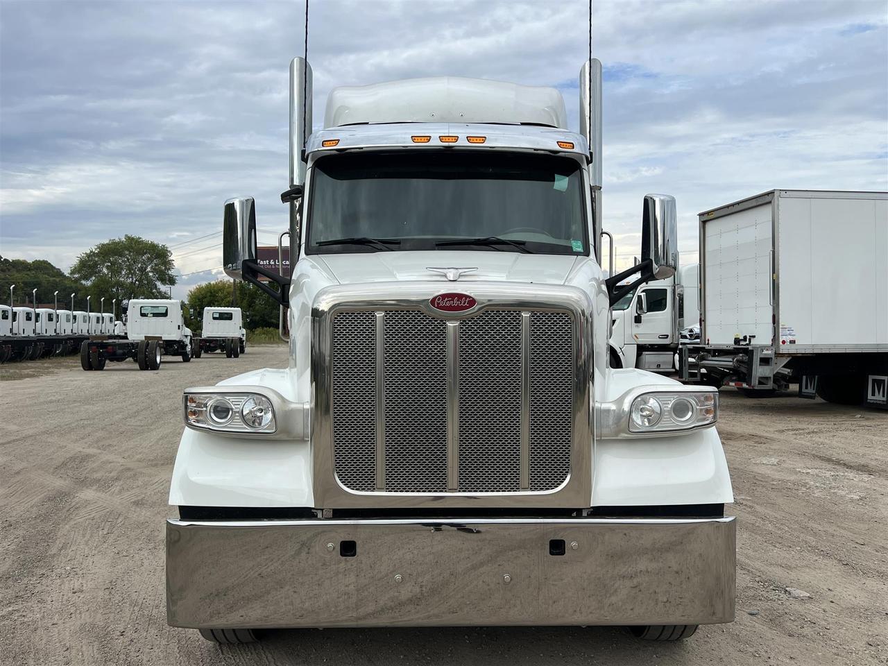 2022 Peterbilt 567 80&quot; Raised Roof South St. Paul MN