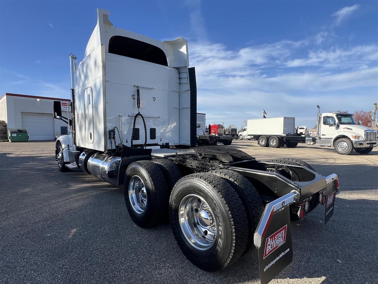 2022 Peterbilt 567 80&quot; Raised Roof South St. Paul MN