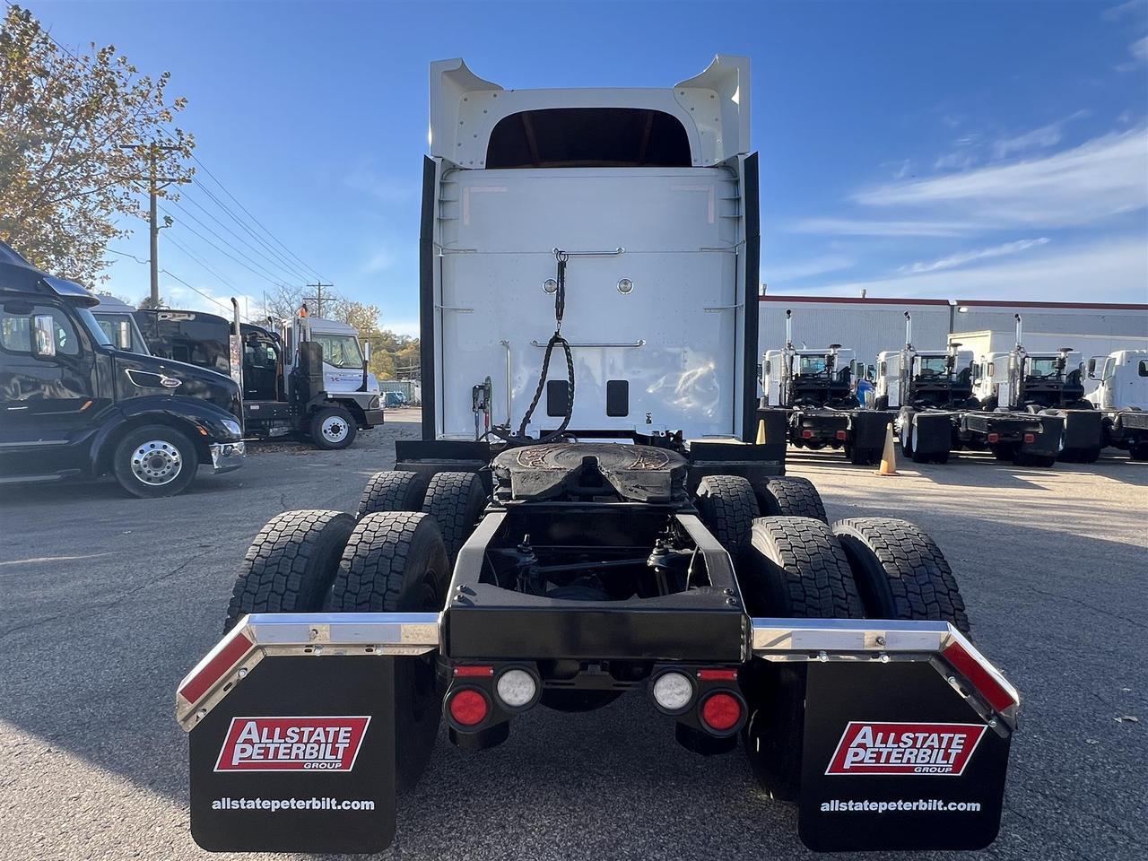 2022 Peterbilt 567 80&quot; Raised Roof South St. Paul MN