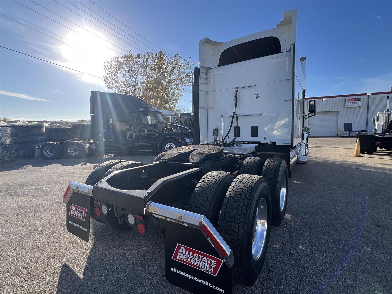 2022 Peterbilt 567 80&quot; Raised Roof South St. Paul MN