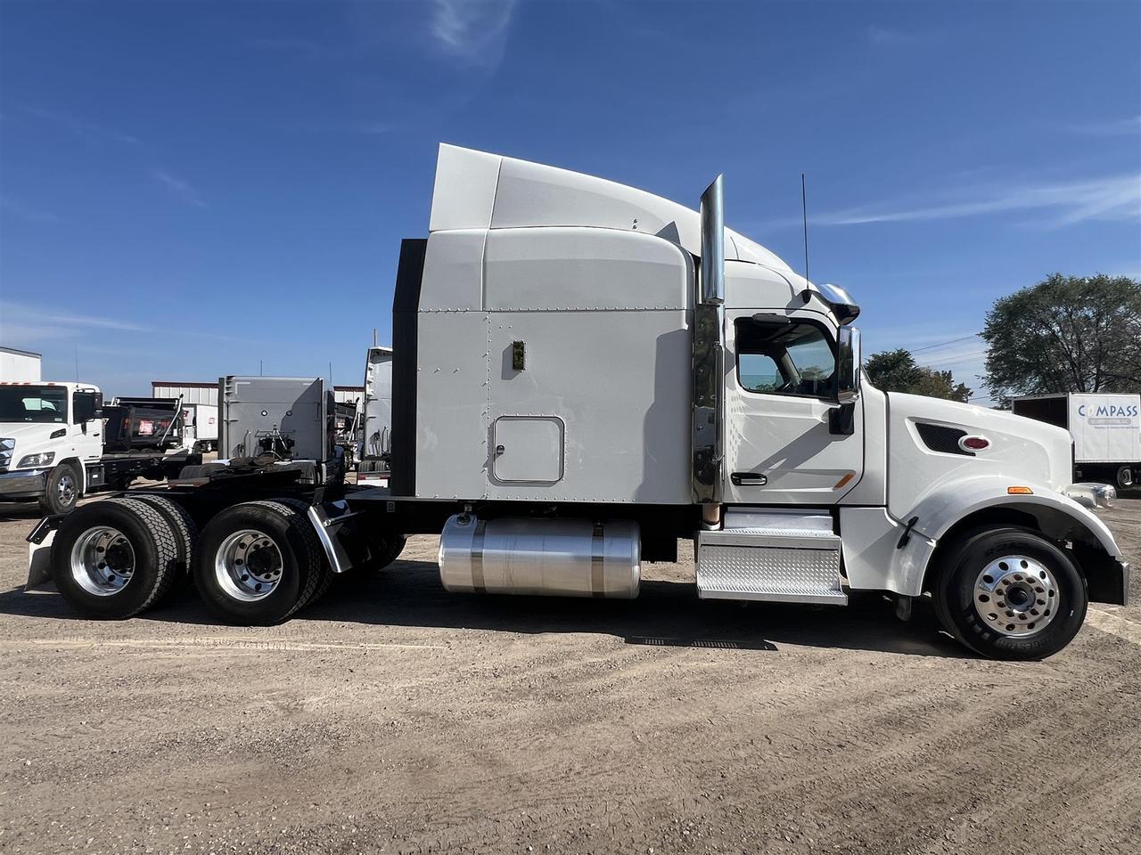 2022 Peterbilt 567 80&quot; Raised Roof South St. Paul MN